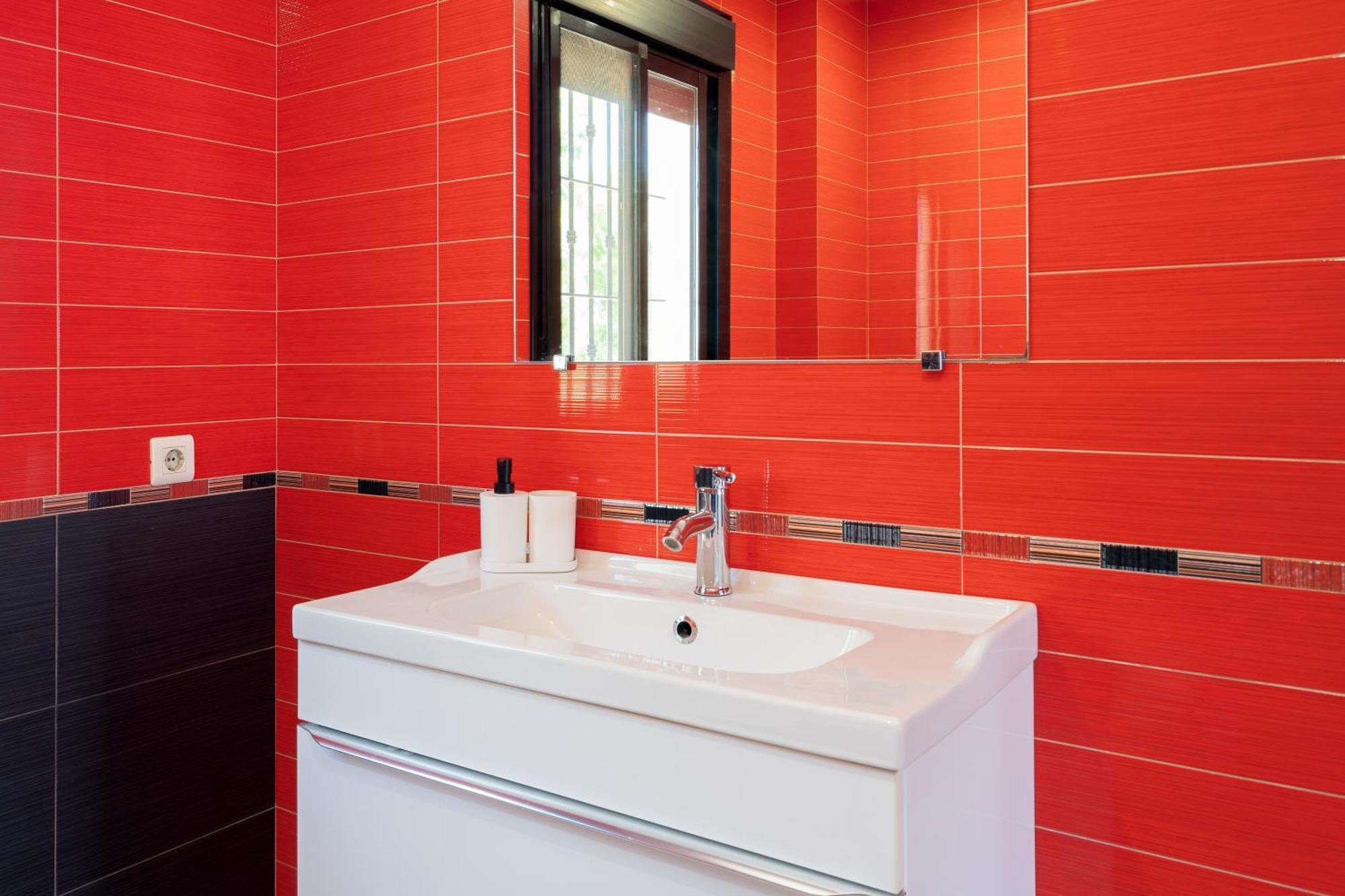 - Montes De Oca Apartment
